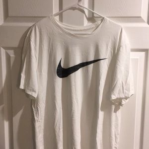 Men’s Nike t-shirt